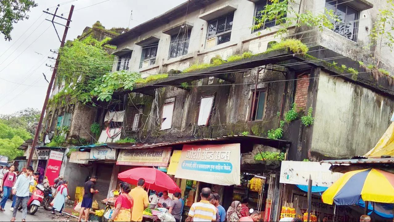Mumbai Monsoon Alert: MHADA Declares 82 Buildings As Highly Dangerous, Evacuation Drive Underway